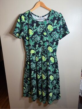 LuLaRoe Amelia Dress XL Black Floral Textured Fit & Flare Midi